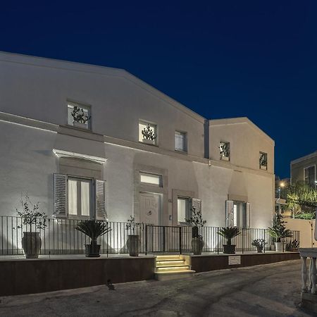 Casa Vacanze "Oceano Mare" Поццалло Экстерьер фото